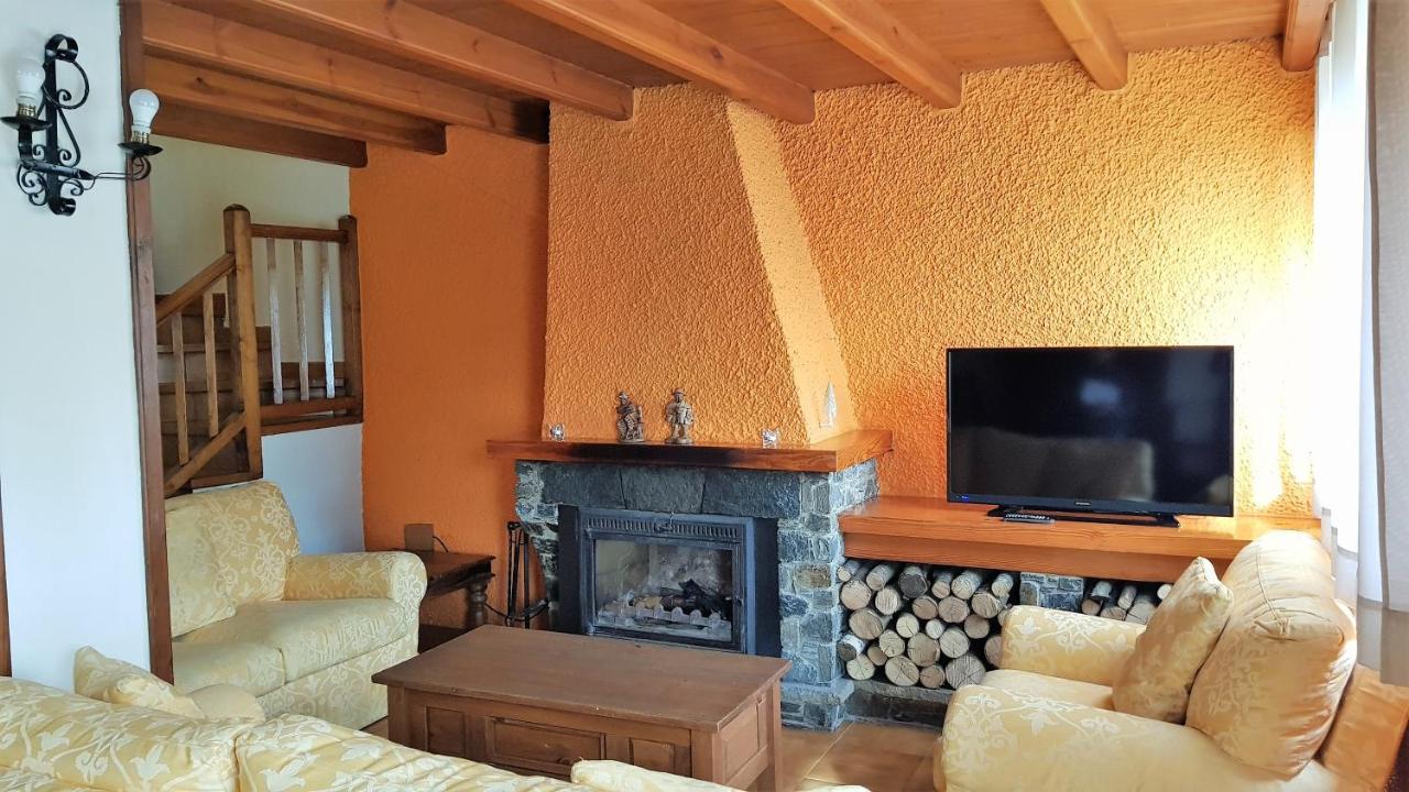 Molló Apartamentos Rurales Les Barnedes מראה חיצוני תמונה