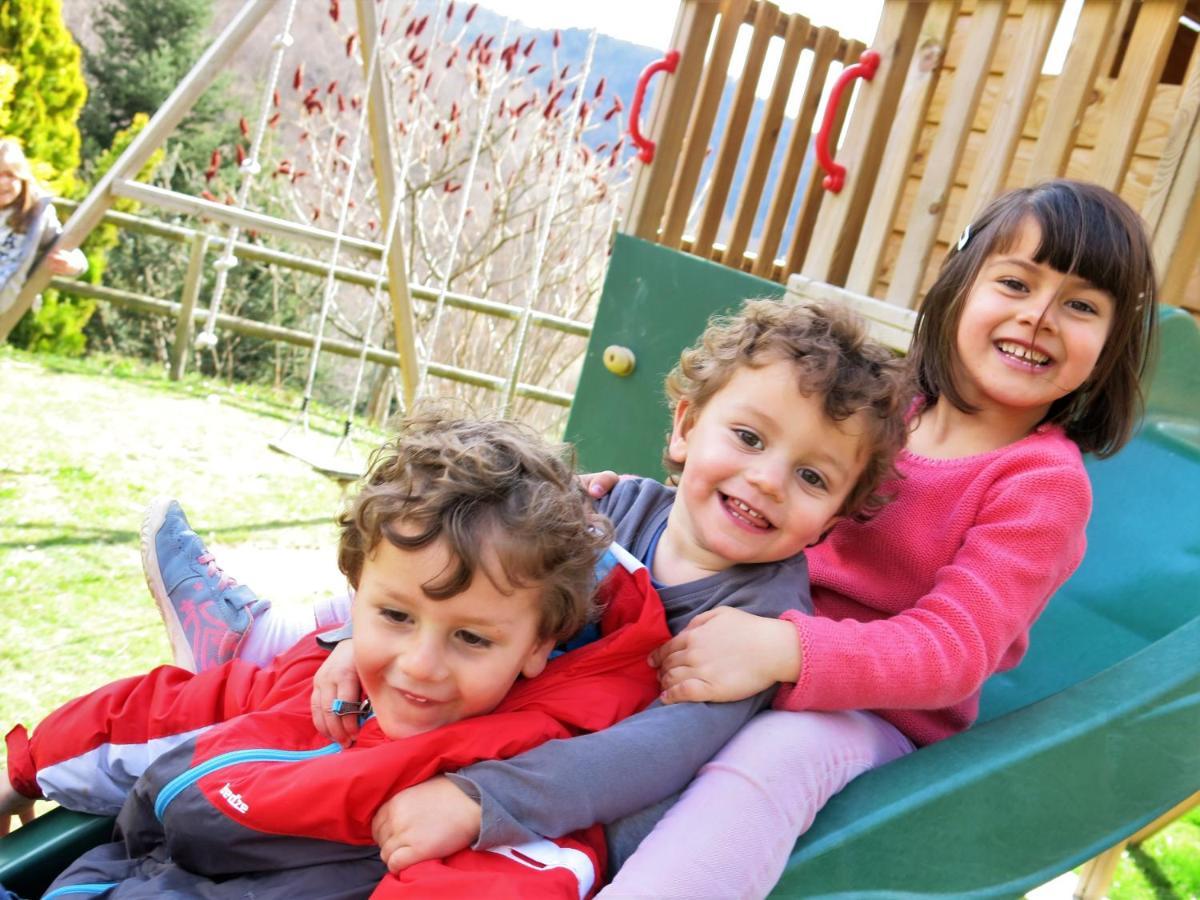 Molló Apartamentos Rurales Les Barnedes מראה חיצוני תמונה